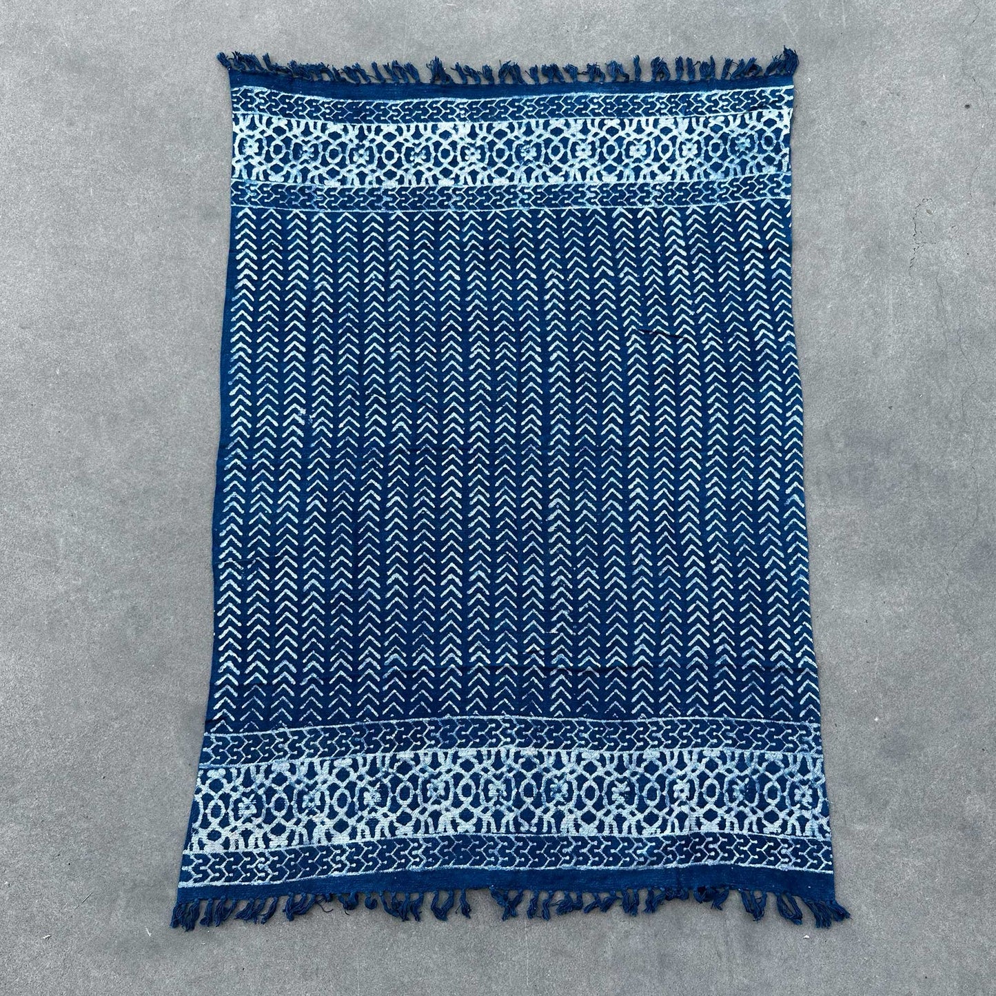 Handmade Indigo Throw - 170 x 120 cm - Seedha Arrows
