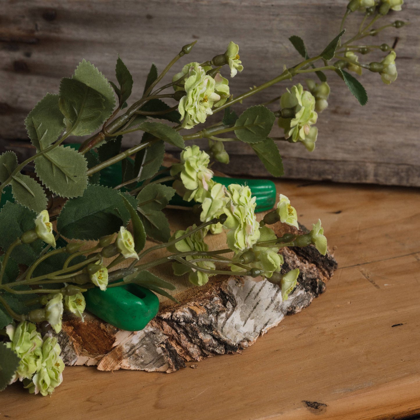 Green Wild Meadow Rose Spray