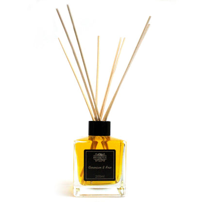 Reed Diffuser - Geranium & Rose Essential Oil - 200 ml