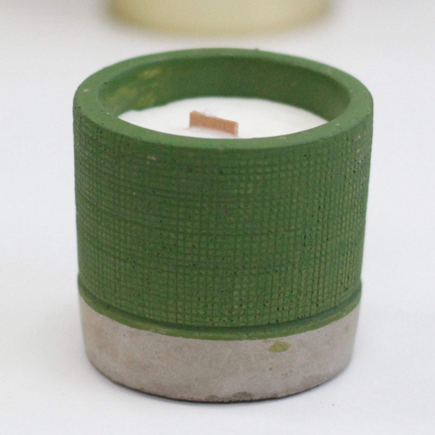 Wooden Wick Concrete Pot Scented Candle - Sea Moss & Herbs - Green