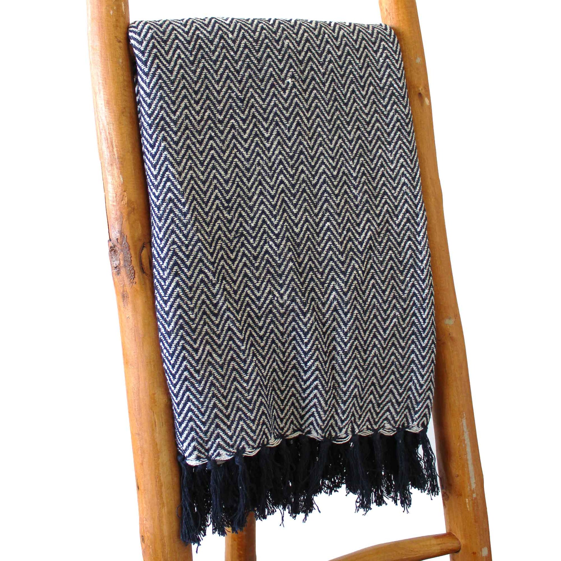 Boho Comfort Throw - 140 x 200 cm - Navy Zigzag