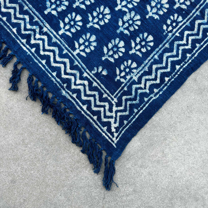 Handmade Indigo Throw - 170 x 120 cm - Chhota Flower